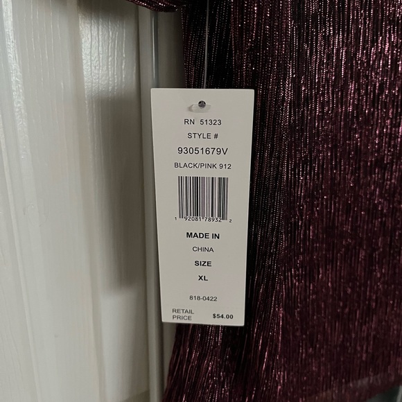 Burgundy soft sparkly blouse - Picture 3 of 4